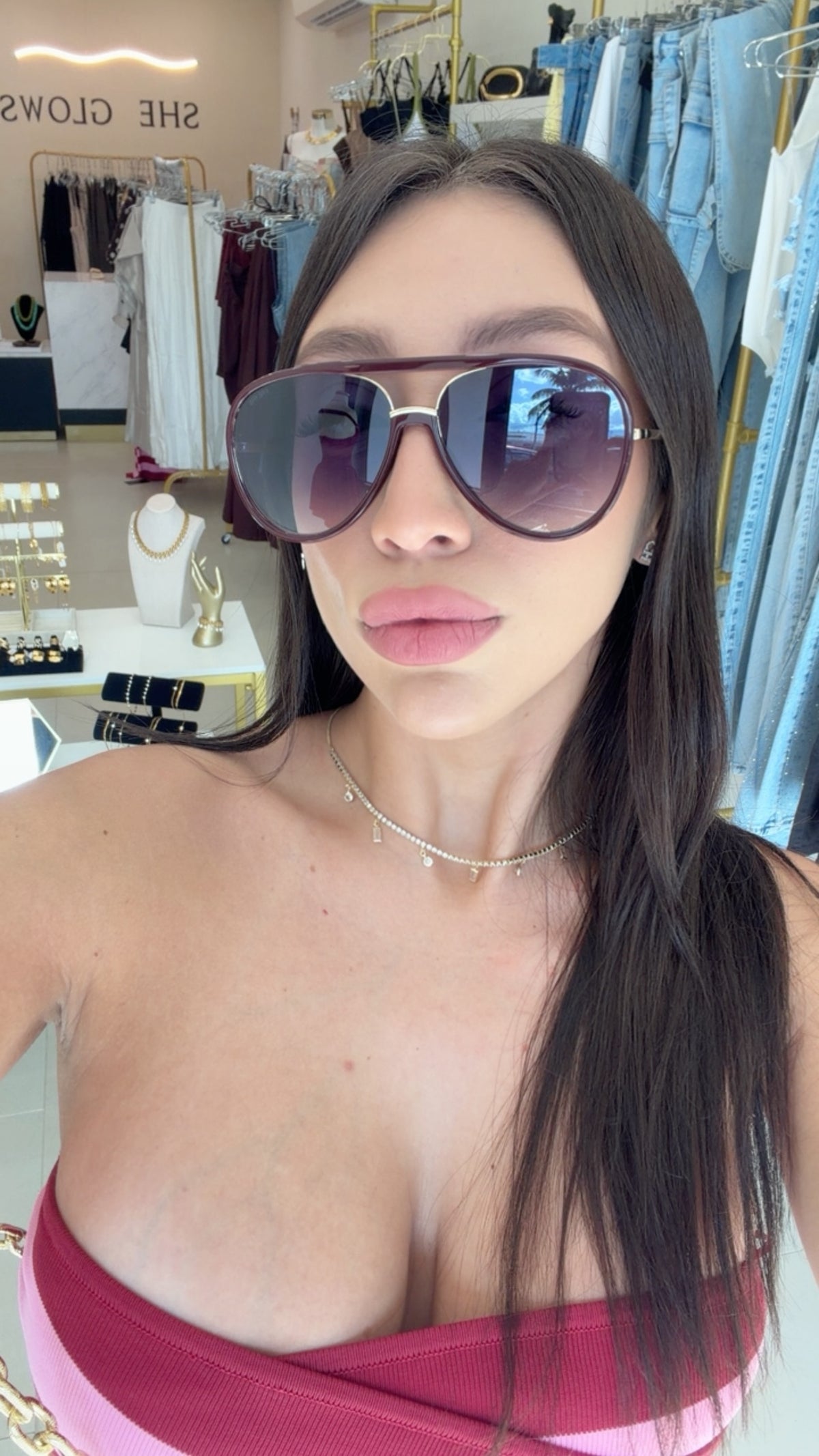 SHAY BURGUNDY