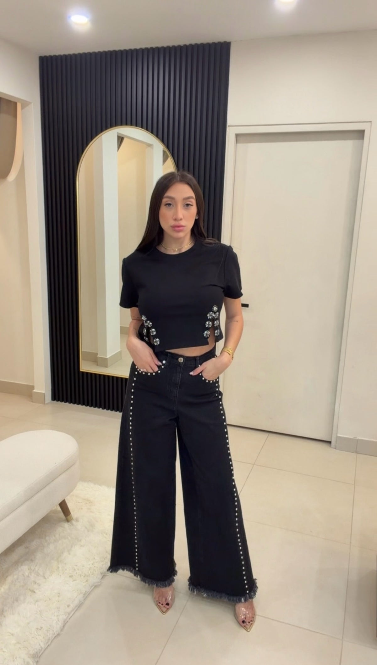 BLACK CRYSTAL CROPPED T-SHIRT