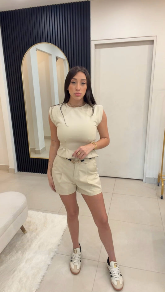 IVORY TAILORED SHORT