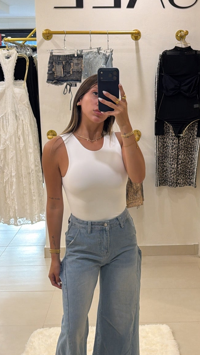 Basic White Top